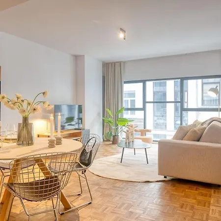 Smart And Cosy 4p In With Balcony * Antwerp