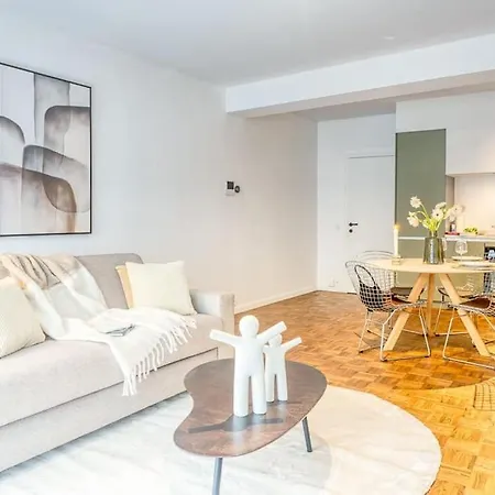 Smart And Cosy 4p In With Balcony Apartment Antwerp